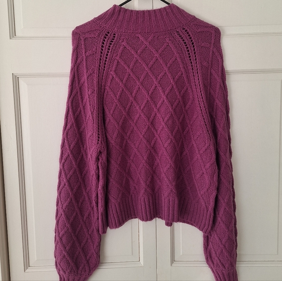 American Eagle cropped knit sweater - Picture 3 of 5